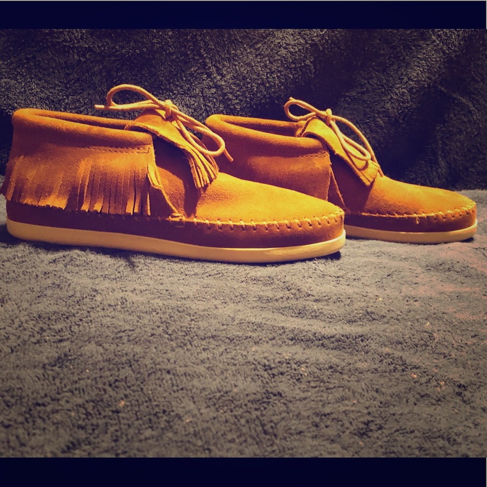 Minnetonka shoes- new no tags